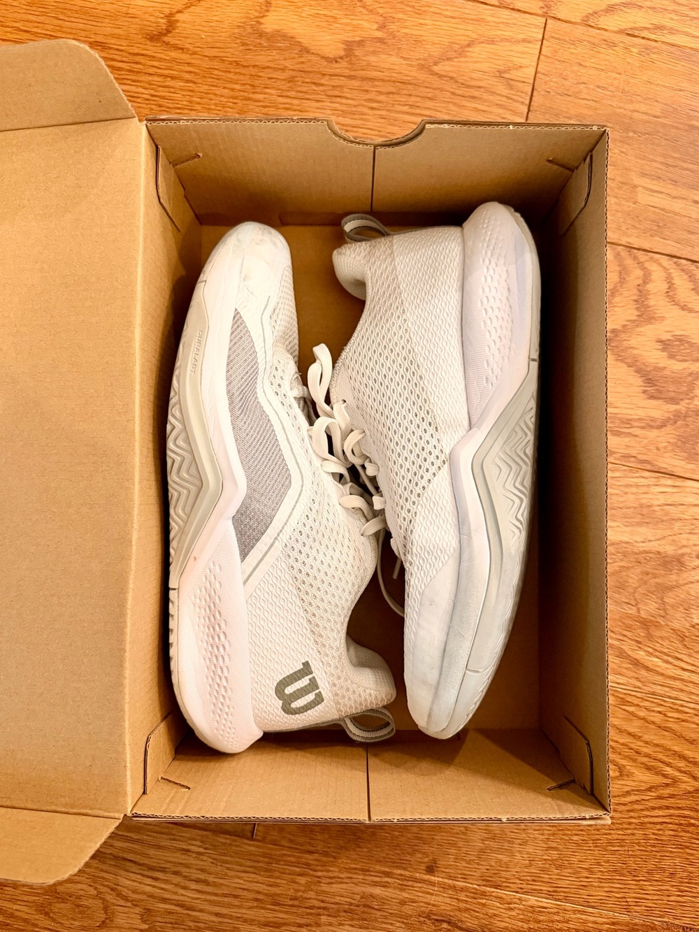 Wilson Women's 7.5 White and Light Gray Tennis Sneakers - Picture 6 of 7